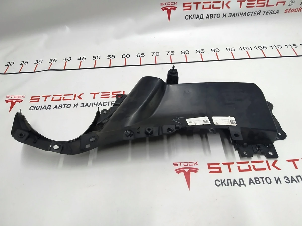 14 Ниша кармана карты двери передней правой (с повреждениями) Tesla model 3 1090411-01-H