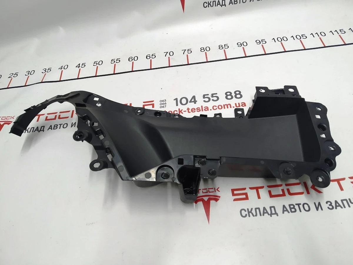 14 Ніша кишені карти дверей передньої правої (з пошкодженнями) Tesla model 3 1090411-01-H