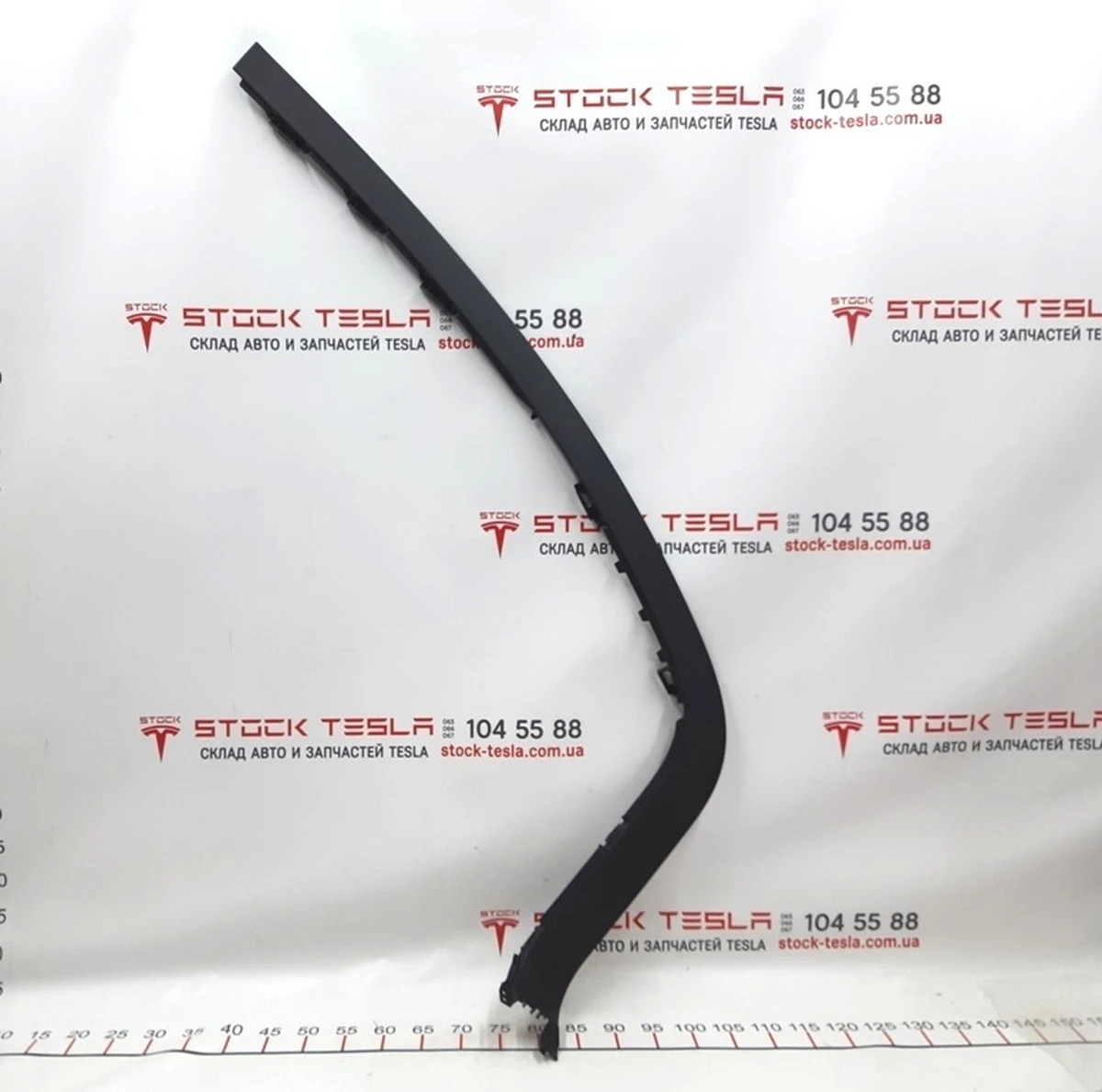 4 Doorway trim rear left front plastic Tesla model X 1105120-00-E