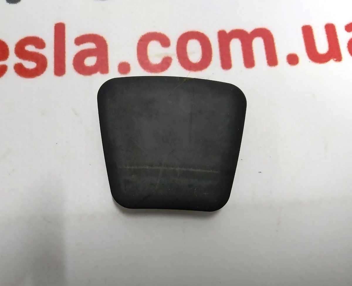 2 SEAL PLUG- REAR DOOR Tesla Model 3, Model 3 Jan 2024 1105171-00-D