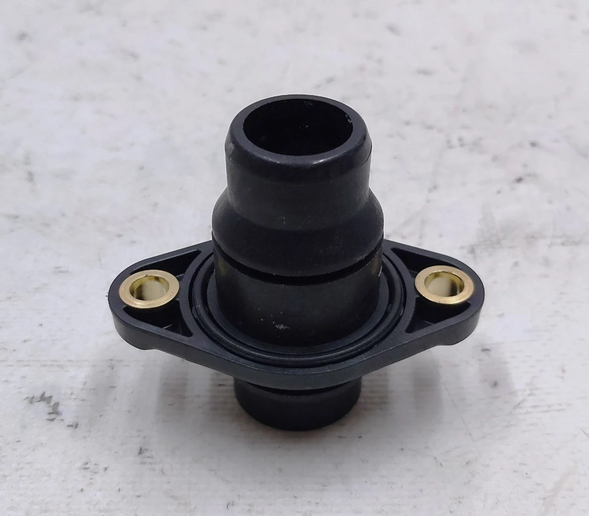 Перехідник патрубка системи охолодження основної батареї Tesla Model 3, Model Y 1105927-00-C