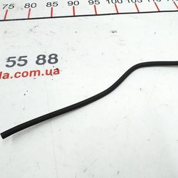 7 Шланг насоса бачка склоомивача Tesla model 3 1106290-00-A