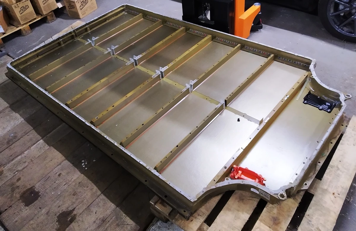Корпус основної високовольтної батареї Tesla model REST, Tesla model X 1106362-01-Z