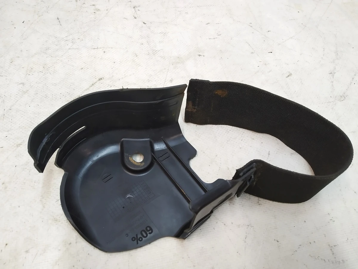 Накладка декору внутрішня ліва механізму складання спинки подвійного сидіння 2-го ряду Tesla model X 3123713