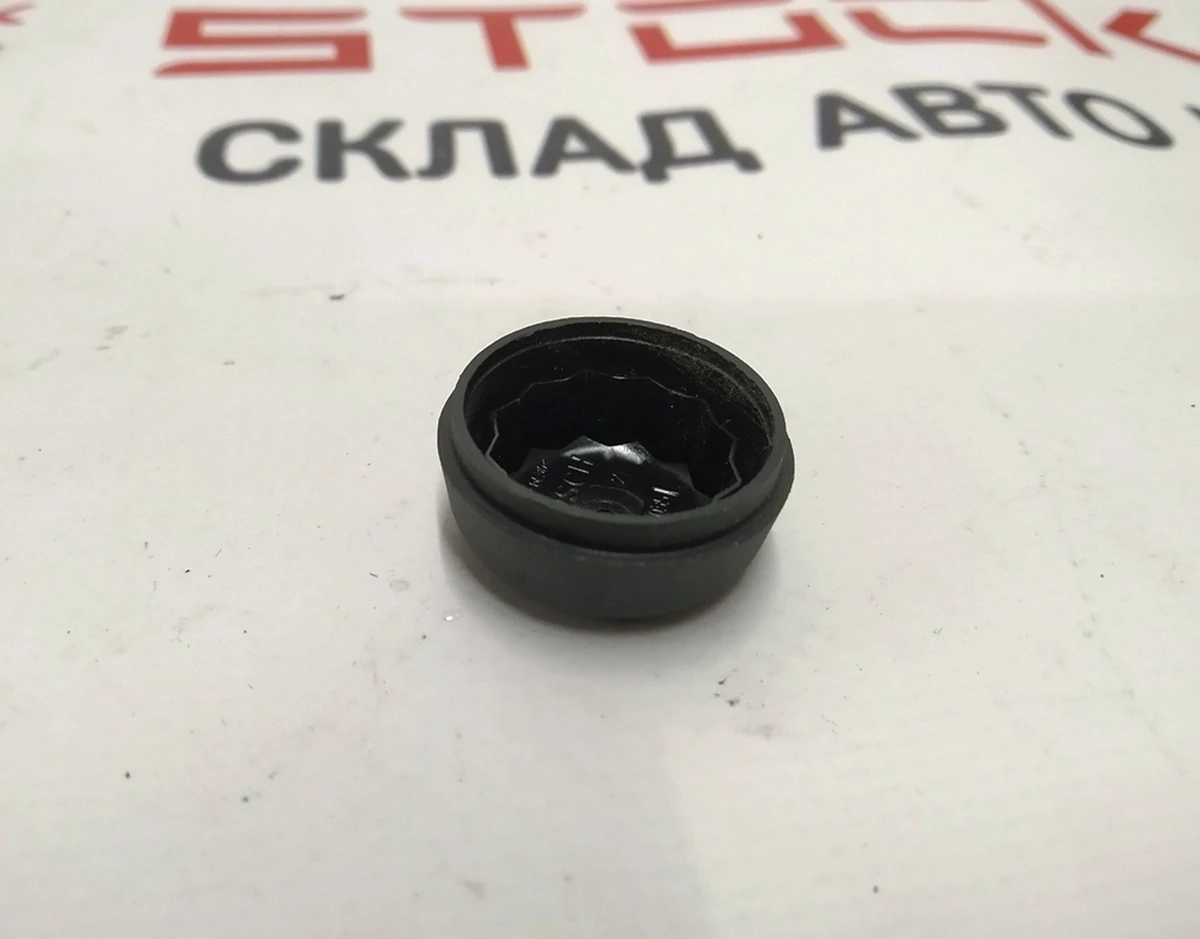 6 Заглушка декоративная гайки стеклоочистителя Tesla Model S Feb 2021, Model X Mar 2021, Model 3, Model 3 Jan 2024, Model Y 1106610-00-A