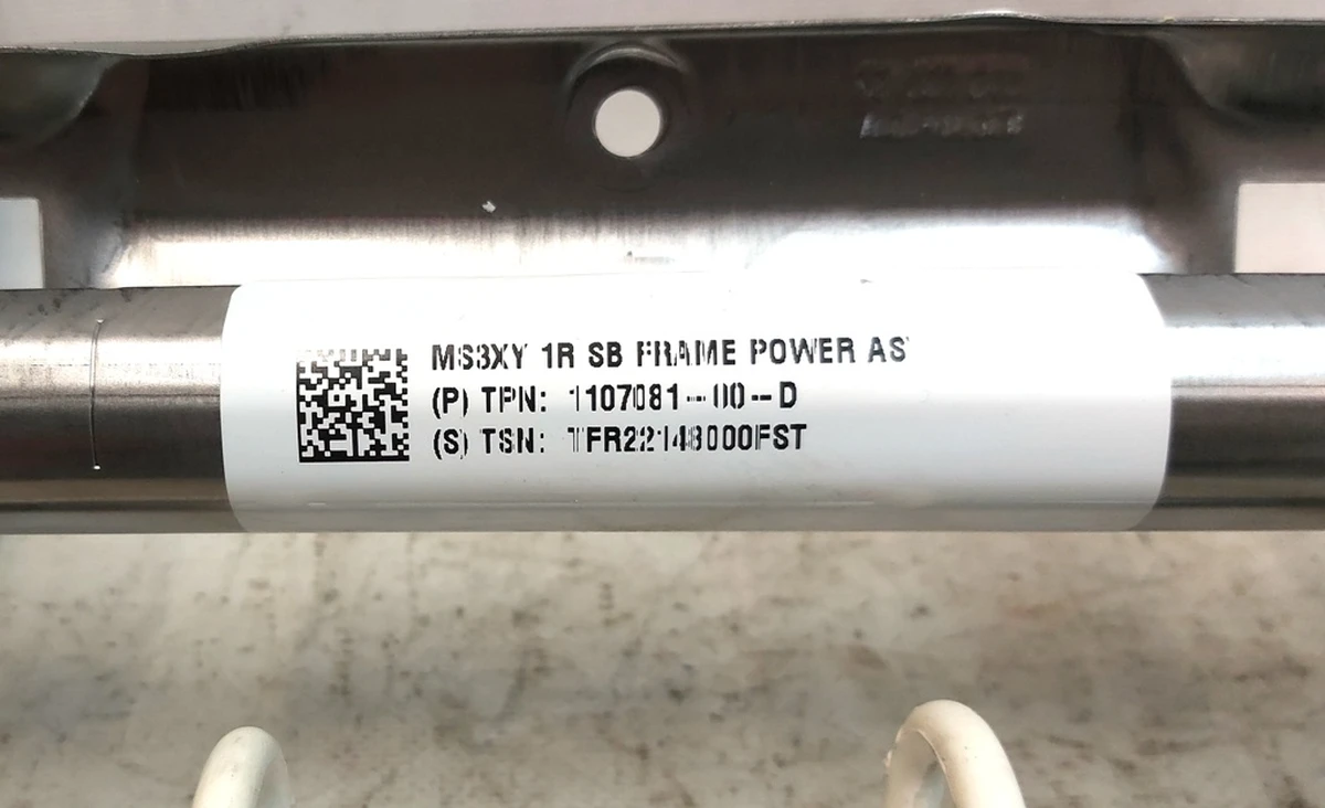 Каркас металевий сидіння 1-го ряду в зборі Tesla model 3, model Y 1107081-00-D