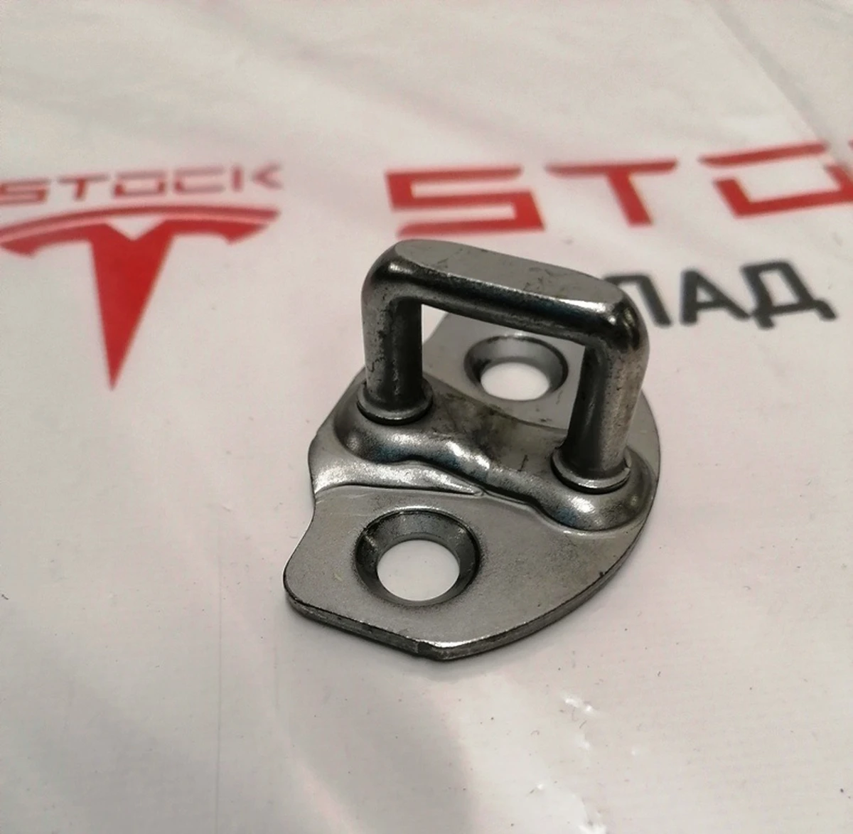 4 Петля замка двері передньої/задньої ліва/права Tesla model 3 1107262-00-C