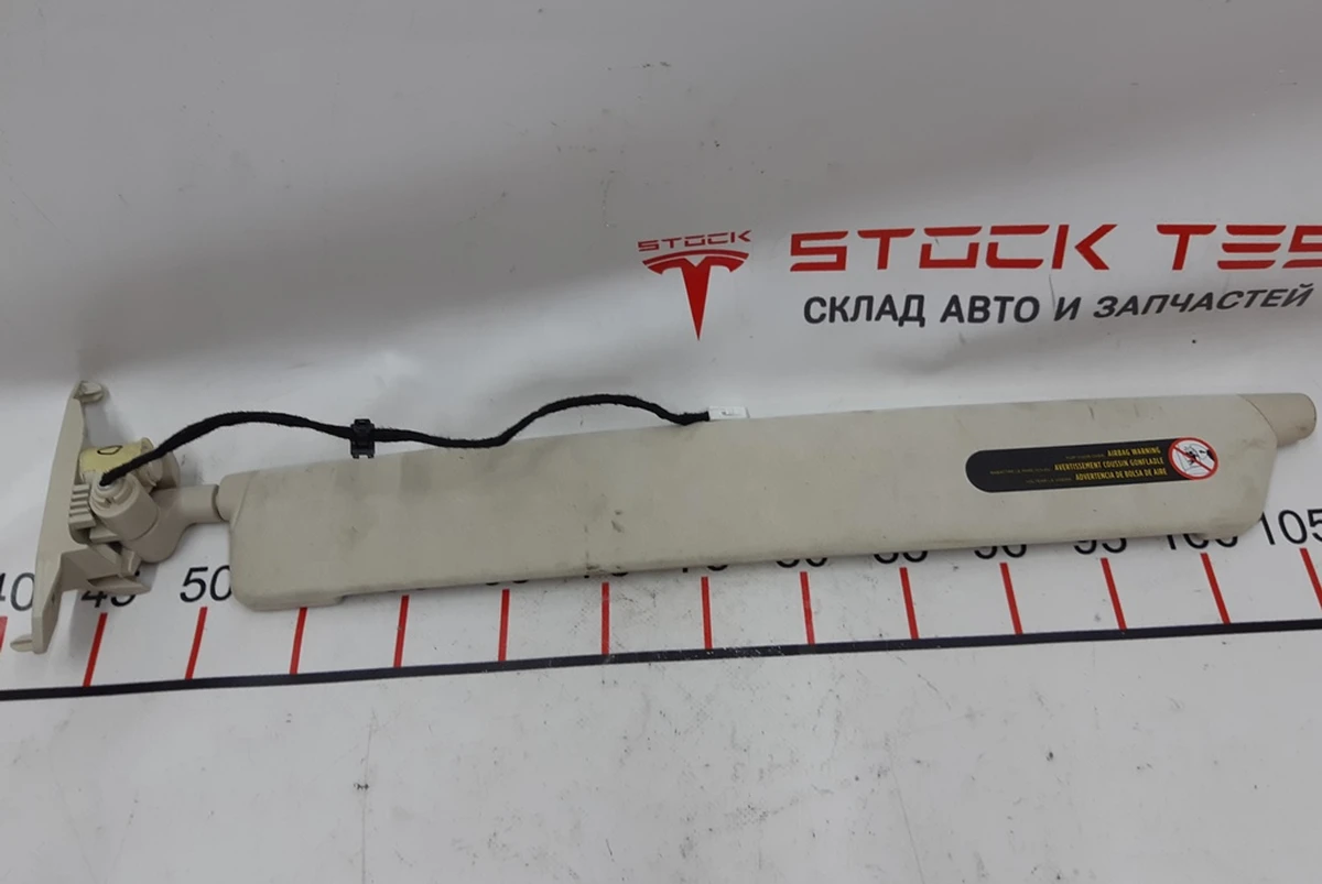 1 Козирок сонцезахисний правий USD CRM NA COMMON Tesla model X 1108418-87-D