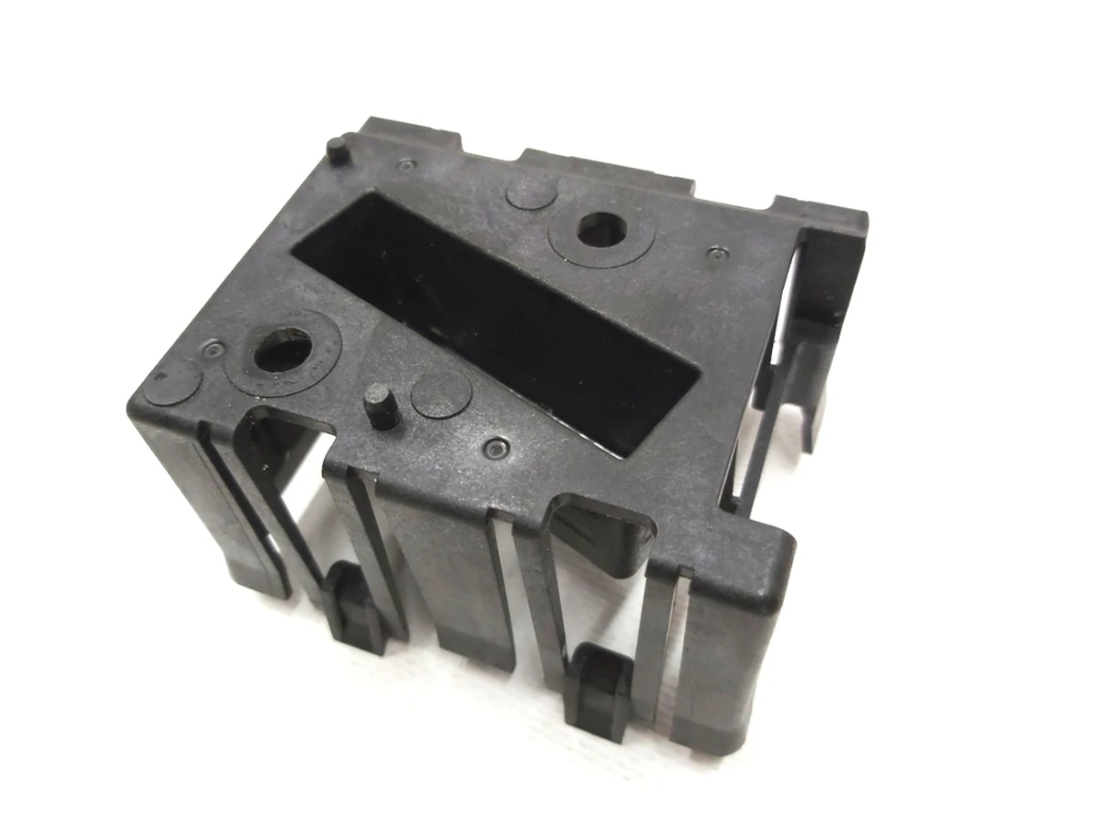 2 Кронштейн крепления радара Tesla model 3 1108648-00-E