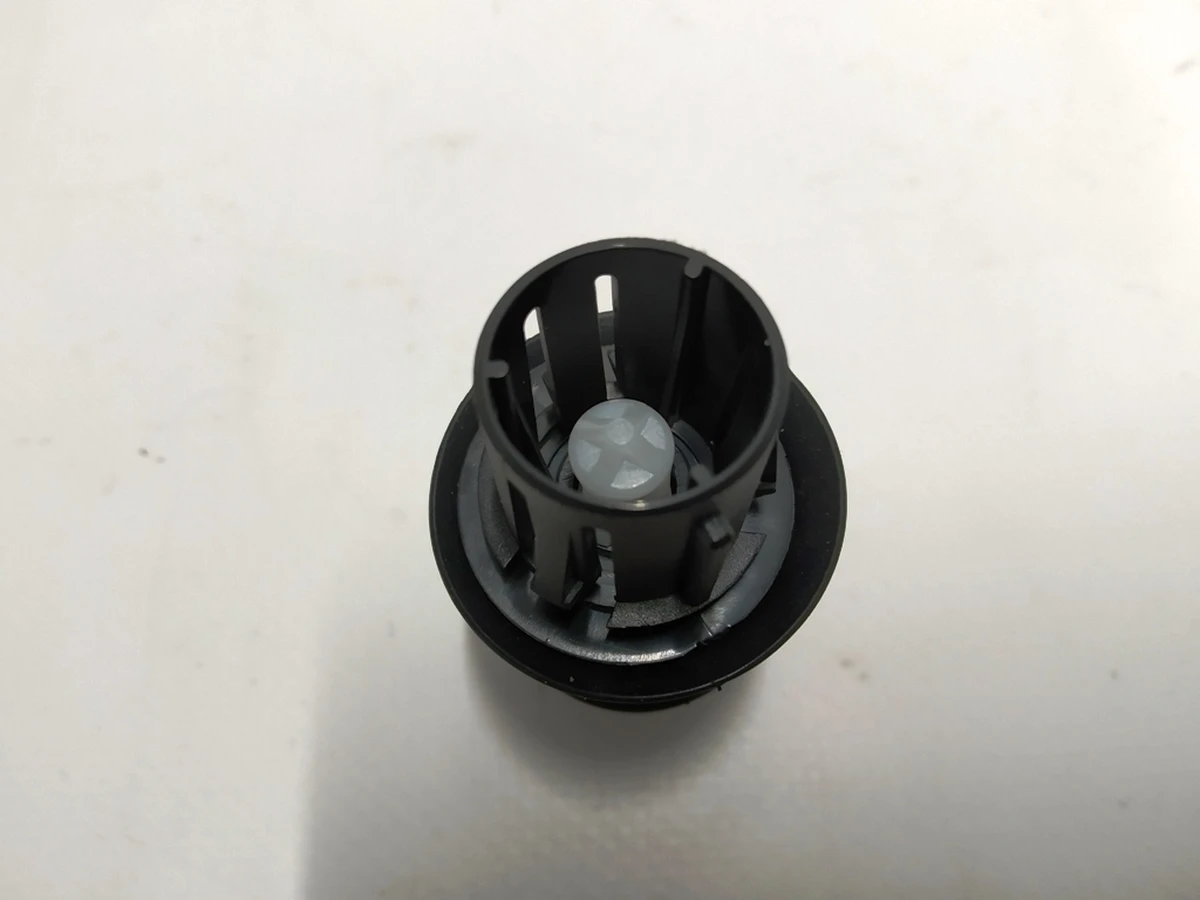 12 Демпфер упора крышки багажника Tesla Model 3 1108767-00-C
