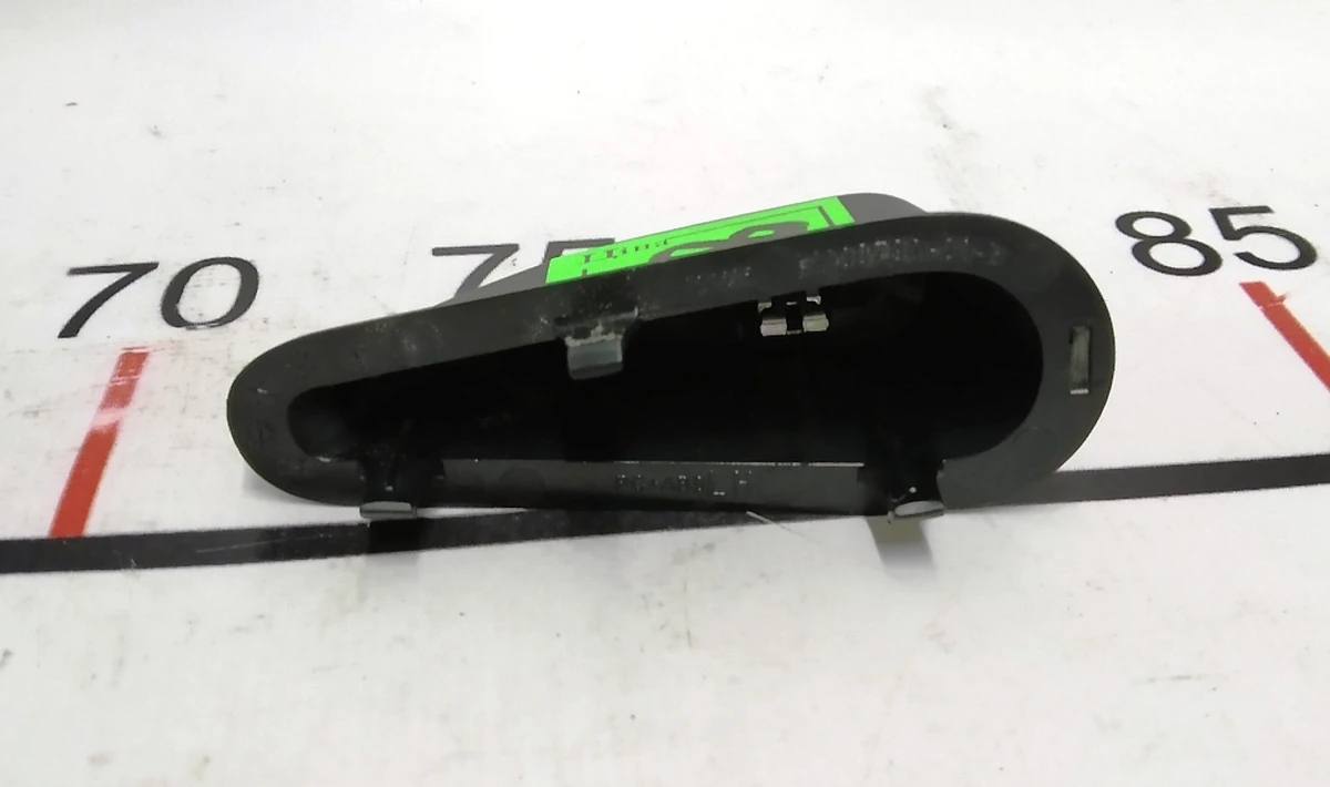 4 Panel mounting 3rd row of seats left Tesla model X 1108790-00-B