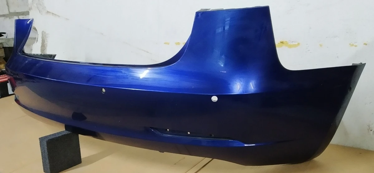 1 Rear bumper for 6 parking sensors assembly with parking sensors mounting brackets DEEP BLUE METALLIC-PPSB (small scratches) Tesla model 3 1108905-S5-A