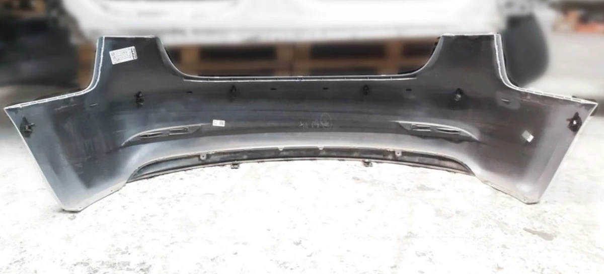 1 Бампер задний под 6 парктроников в сборе с кронштейнами парктроников PEARL WHITE MULTI-COAT-PPSW Tesla model 3 1108905-S3-A