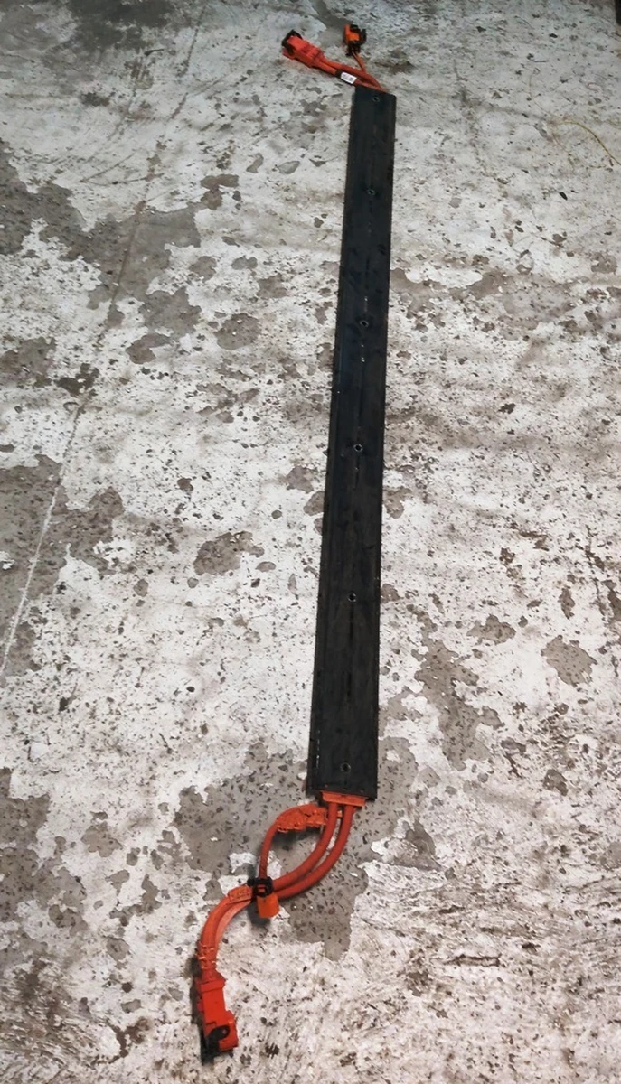 3 Кабель високовольтний основний батареї тунельний в зборі з кронштейнами та захисною кришкою AWD Tesla model 3 1109002-00-F