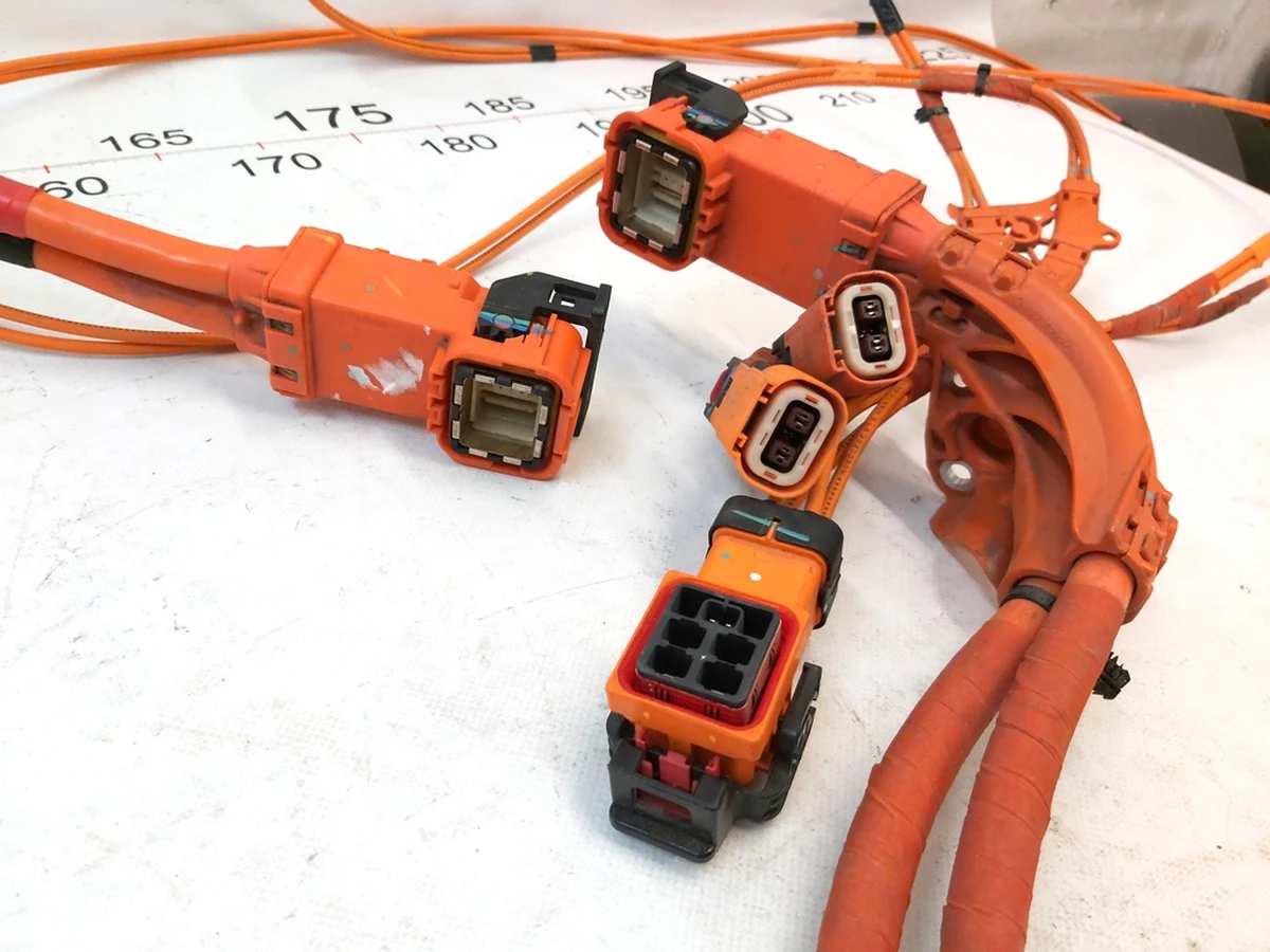 3 HIGH VOLTAGE HARNESS - FRONT DRIVE UNIT complete with brackets  AWD REV03 Tesla Model 3, Model 3 Jan 2024, Model Y, Model Y Feb 2025 1109003-00-D