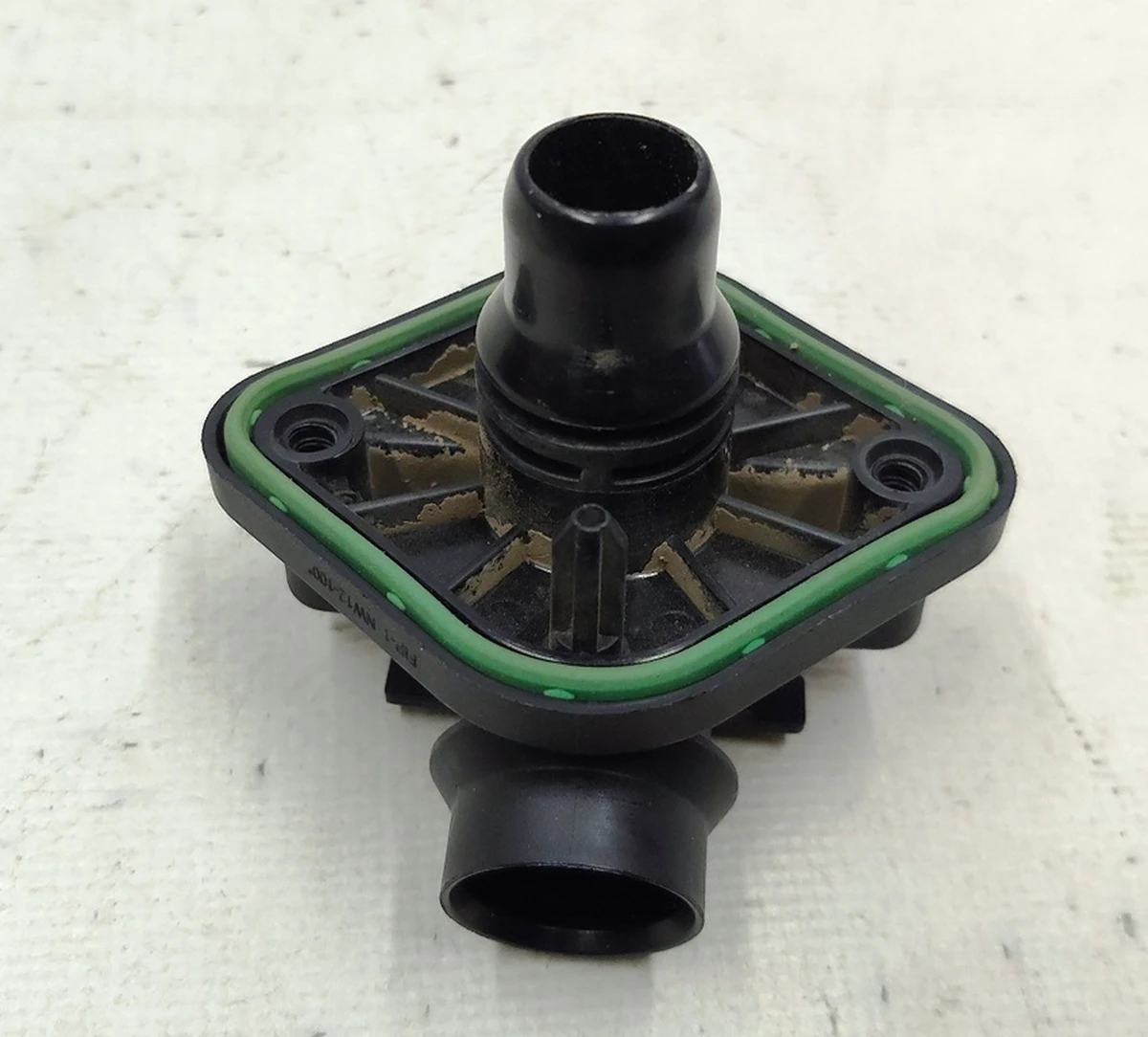 Main battery cooling system pipe adapter Tesla model 3 1105927-00-C