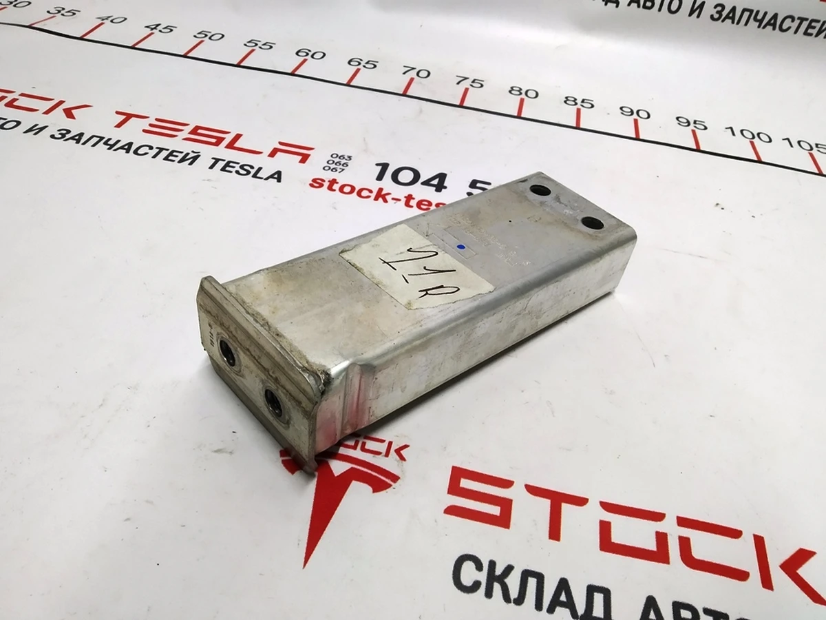 8 Стакан підрамника переднього NEW Tesla model 3, model Y 1109193-00-C