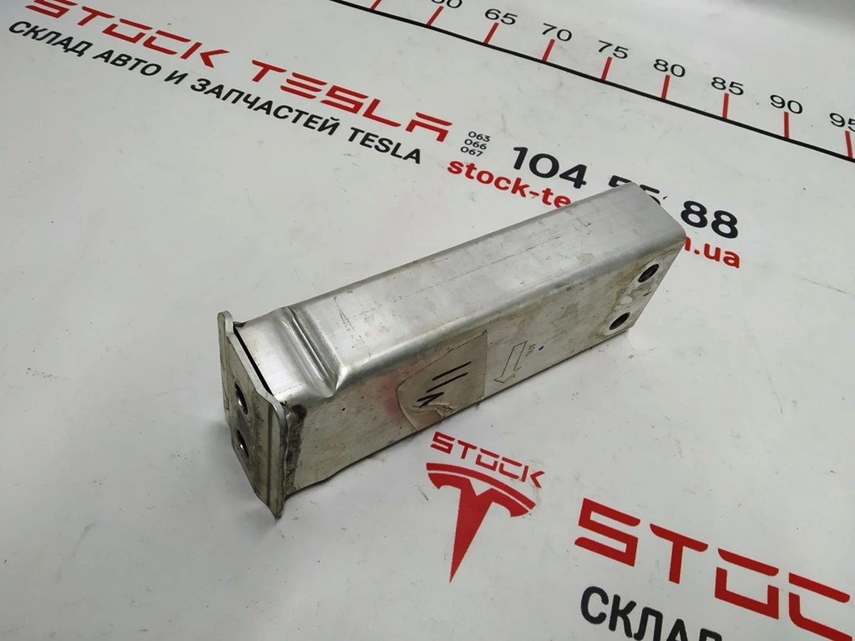 8 Стакан підрамника переднього NEW Tesla model 3, model Y 1109193-00-C