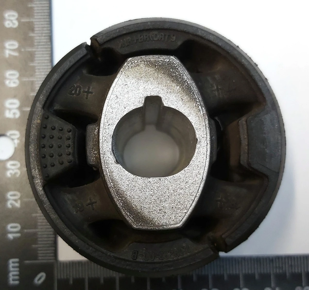 2 Сайлентблок переднього мотора MOSFET Tesla model 3, model Y 1109293-00-B