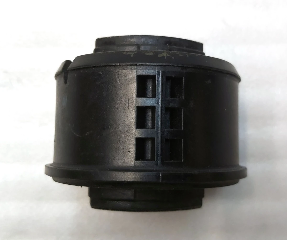 2 BUSHING- RIGHT HAND SIDE- FRONT 3DU MOSFET Tesla model S Feb 2021, model 3, model 3 Jan 2024, model X Mar 2021, model Y 1109293-00-B