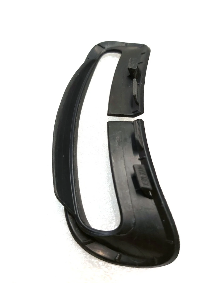 6 Накладка декоративна отвору ременя безпеки стійки С лівої Tesla model 3 1086281-00-L