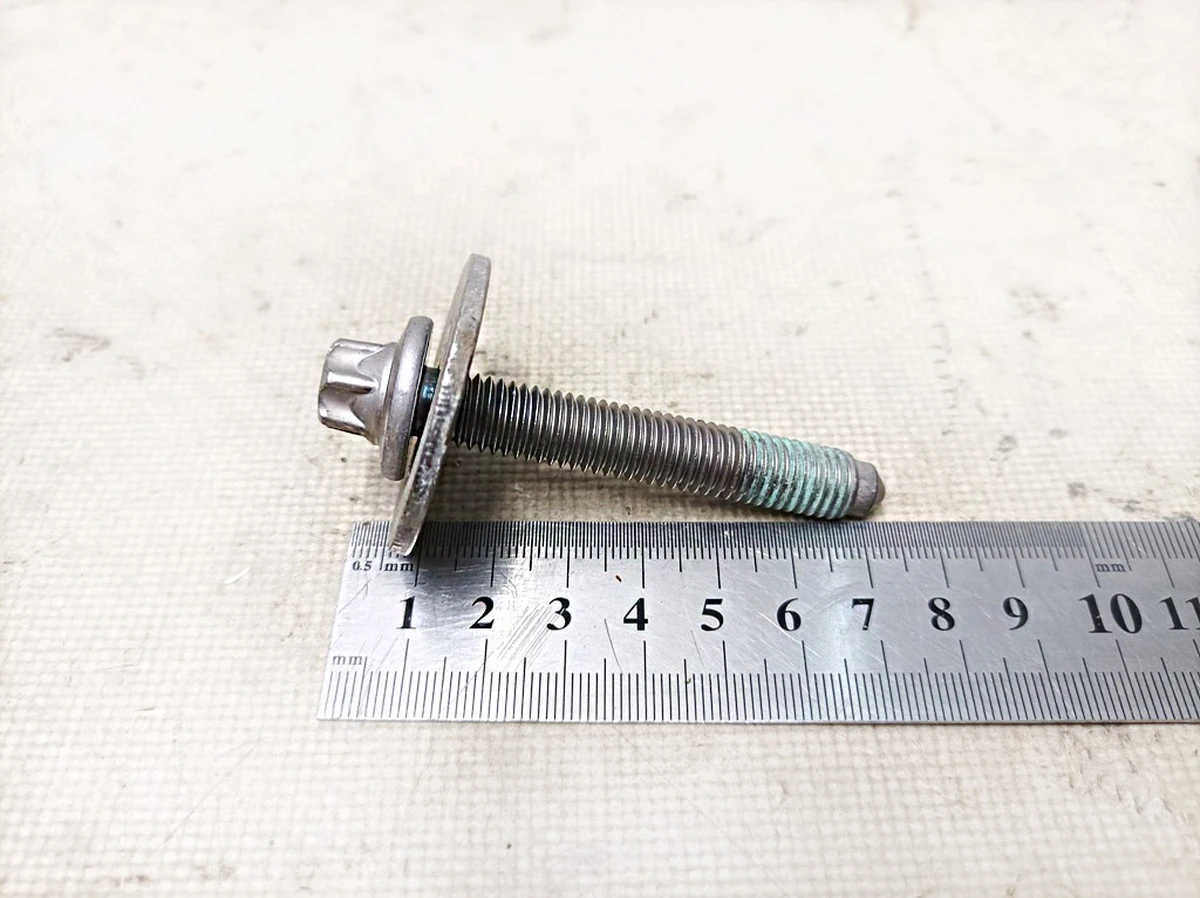 27 Болт M10X1.5X64,[10.9] U-ZNNI-MP CW Tesla Model 3, Model 3 Jan 2024, Model Y, Model Y Feb 2025 1110188-00-B