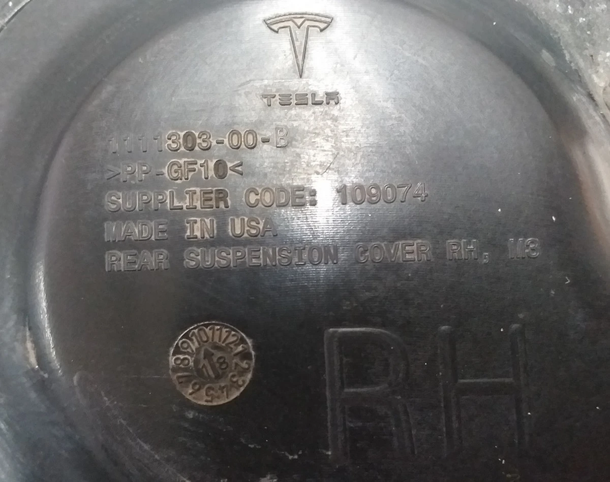 Cover spring suspension rear right with damage Tesla model 3 1111303-00-B