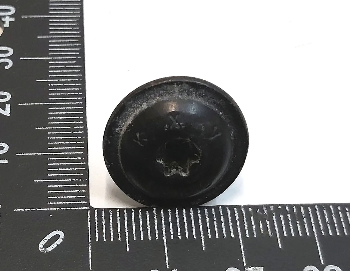 2 BOLT,PF,SHL[5X7]M6X17,[109],ZNNI,BLK,MAT Tesla model X 1112242-00-A