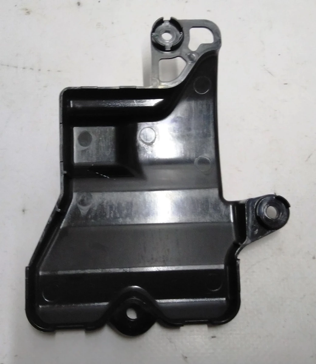 Кришка верхня блока електронних запобіжників Tesla model X 1112379-01-Z