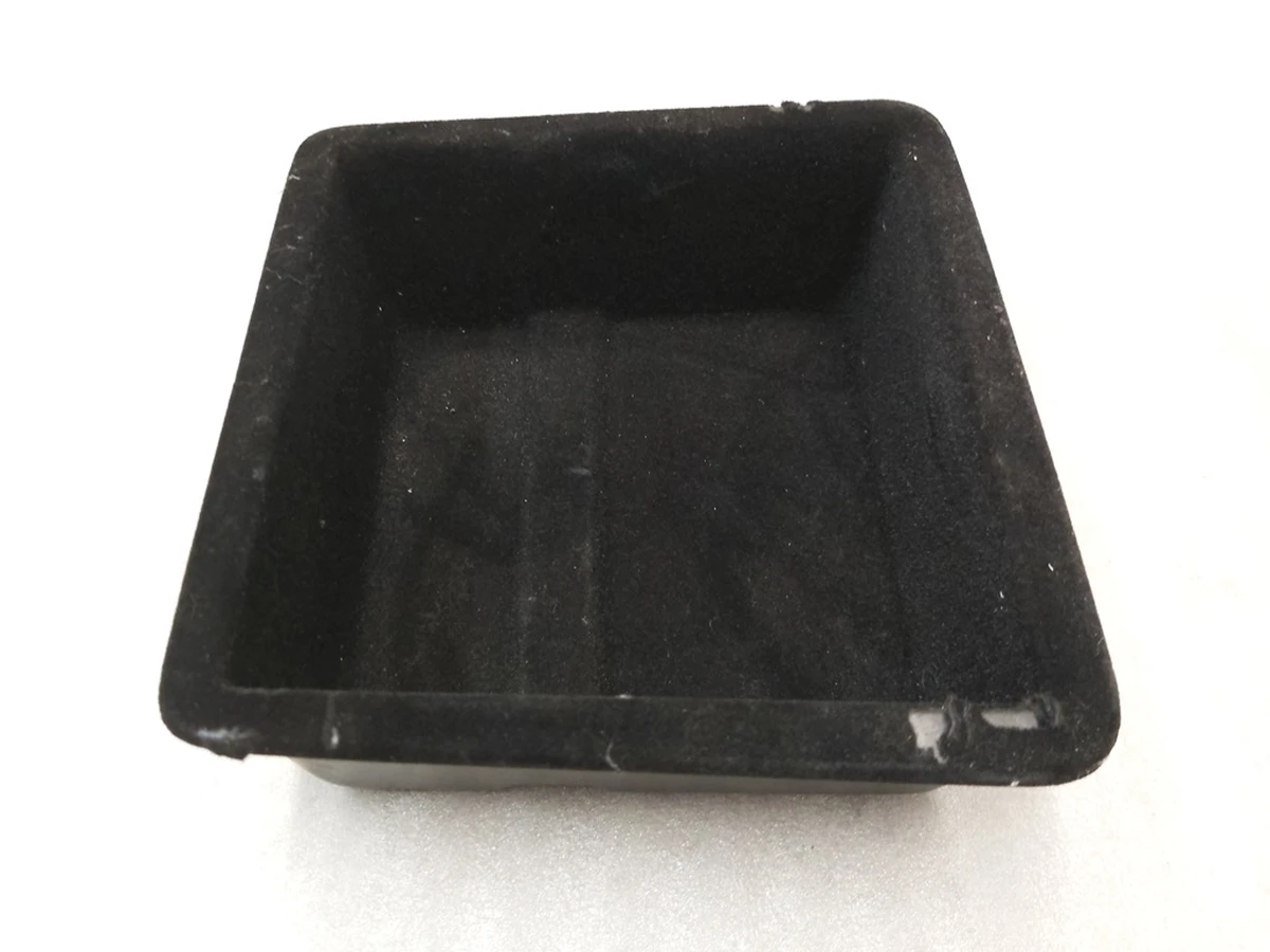 3 Ящик для дрібних речей підлокітника центральній консолі Tesla Model 3, Model Y 1112392-00-D