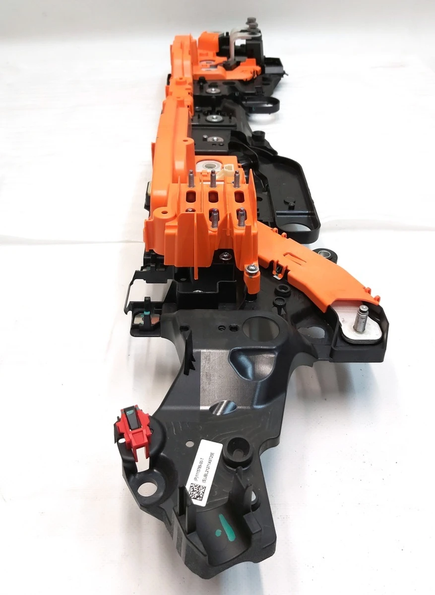 Панель управления пентхауса основной батареи в частином сборе Tesla model 3 1666968-00-C