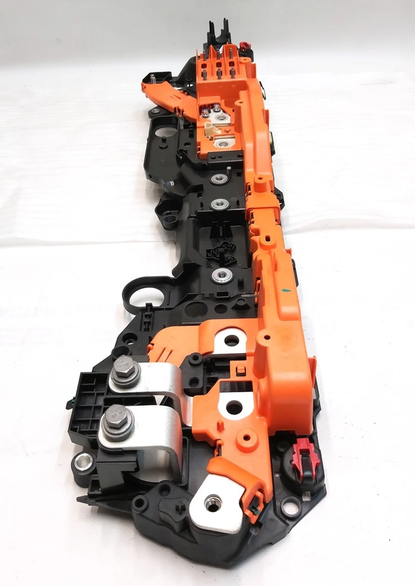 Панель управления пентхауса основной батареи в частином сборе Tesla model 3 1666968-00-C