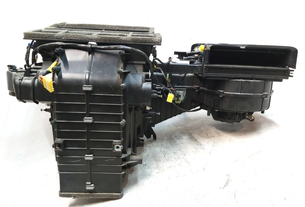 6 Печка салона без сервоприводов Tesla model S REST 1116135-00-C