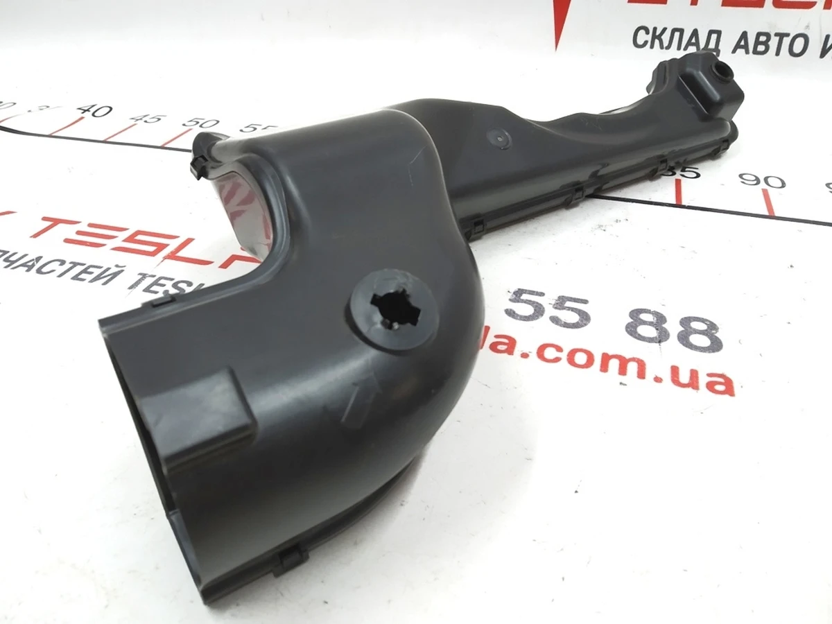 1 Повітропровід кліматичної установки (пічки) Tesla Model S, Model S REST 1116135-00-C 6007378-00-Q