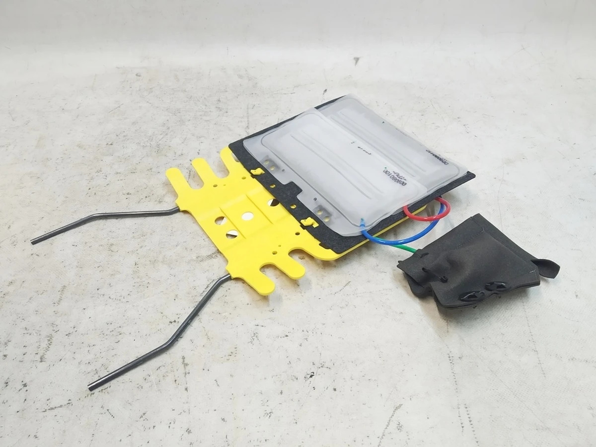 5 Механизм регулировки поясничного упора сиденья 1-го ряда в сборе Tesla model 3, model Y 1118494-00-J