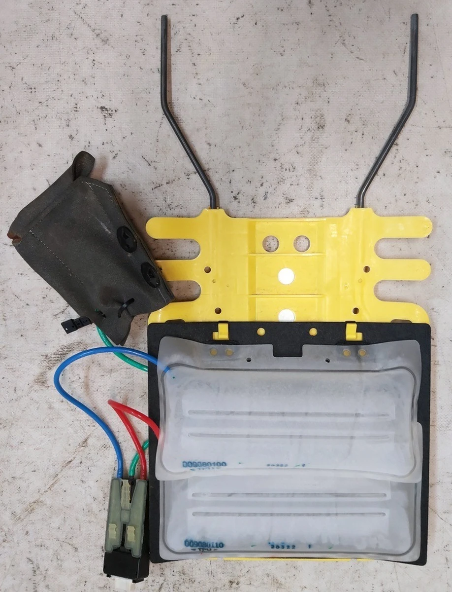 5 1ST ROW POWER LUMBAR SEATBACK ASSEMBLY substandard Tesla model 3, model Y 1118494-00-J