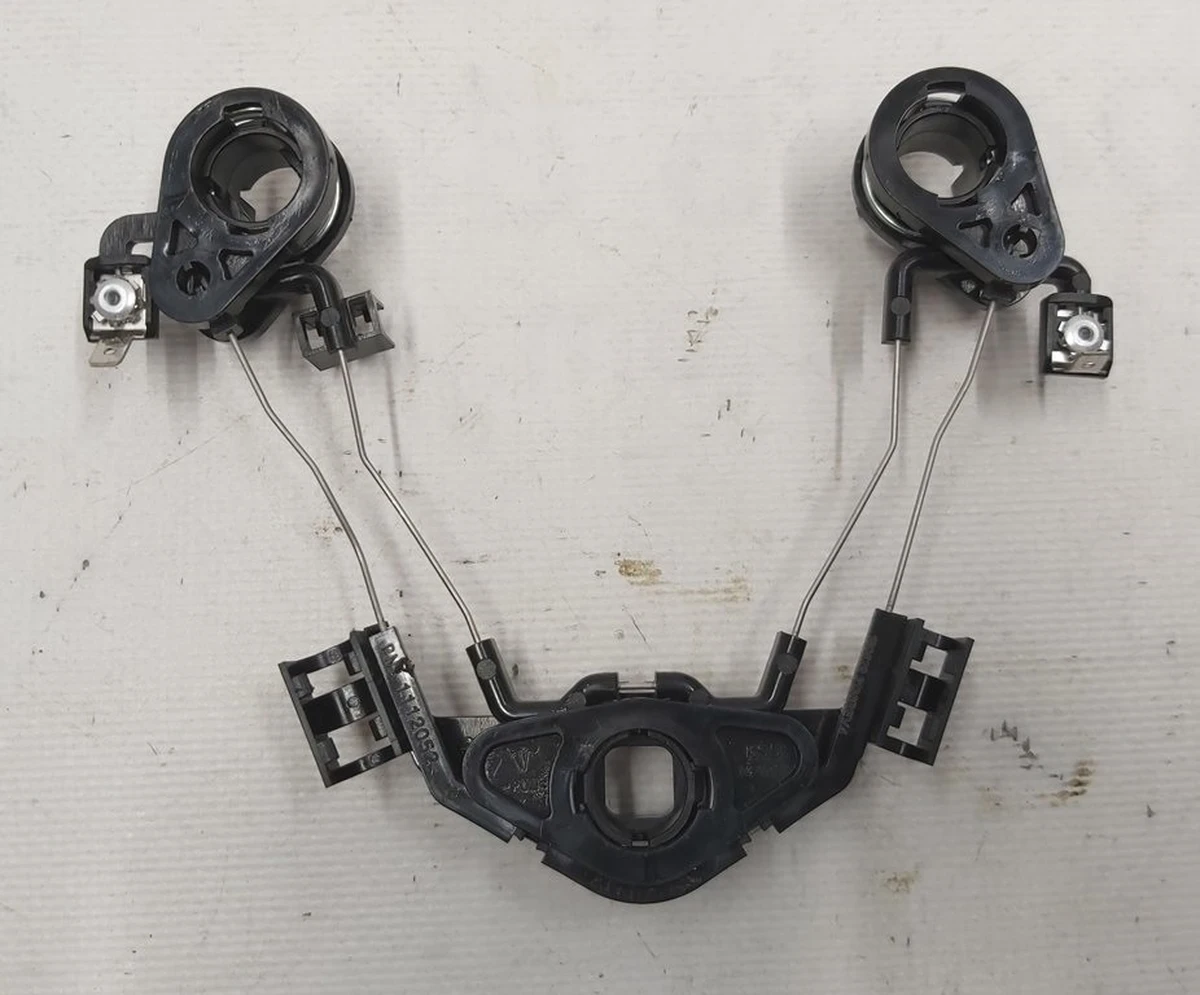12 STEERING WHEEL - HORN ASSEMBLY Tesla Model 3, Model Y 1119156-00-D