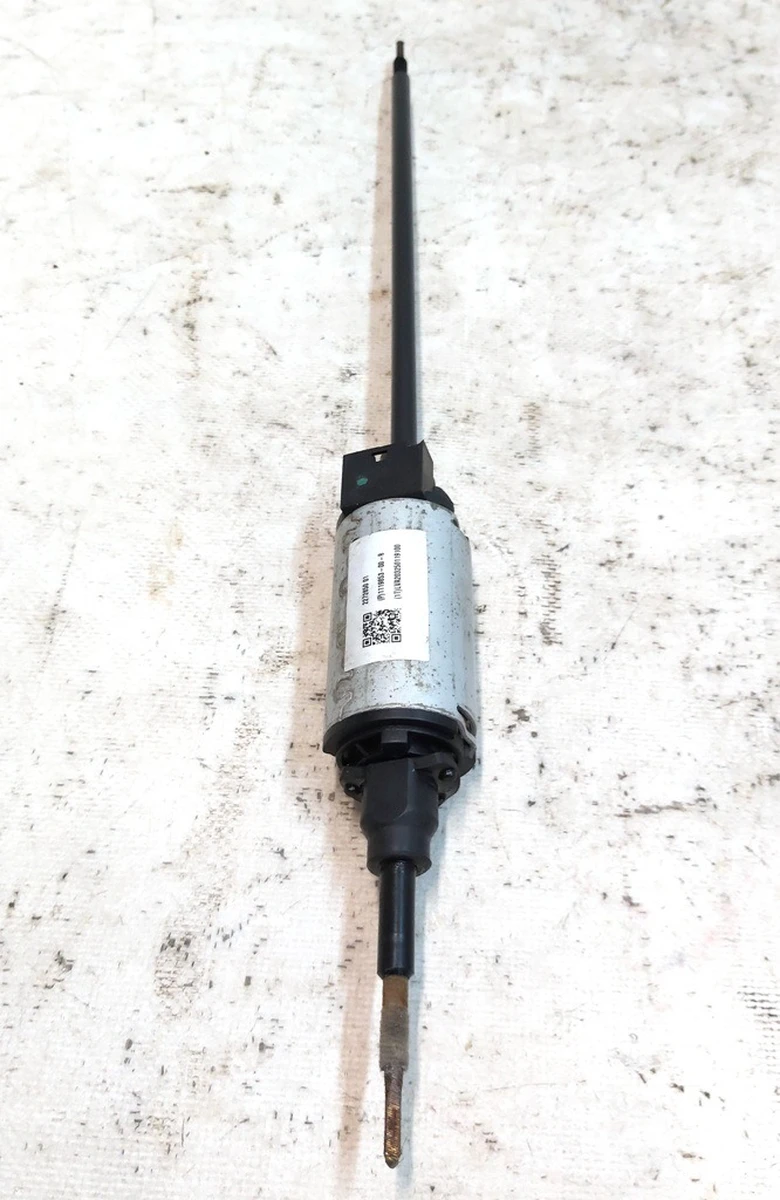 12 Мотор механізму регулювання положення нижньої частини сидіння 1-го ряду в зборі з пошкодженням Tesla model 3, model Y 1107103-00-H