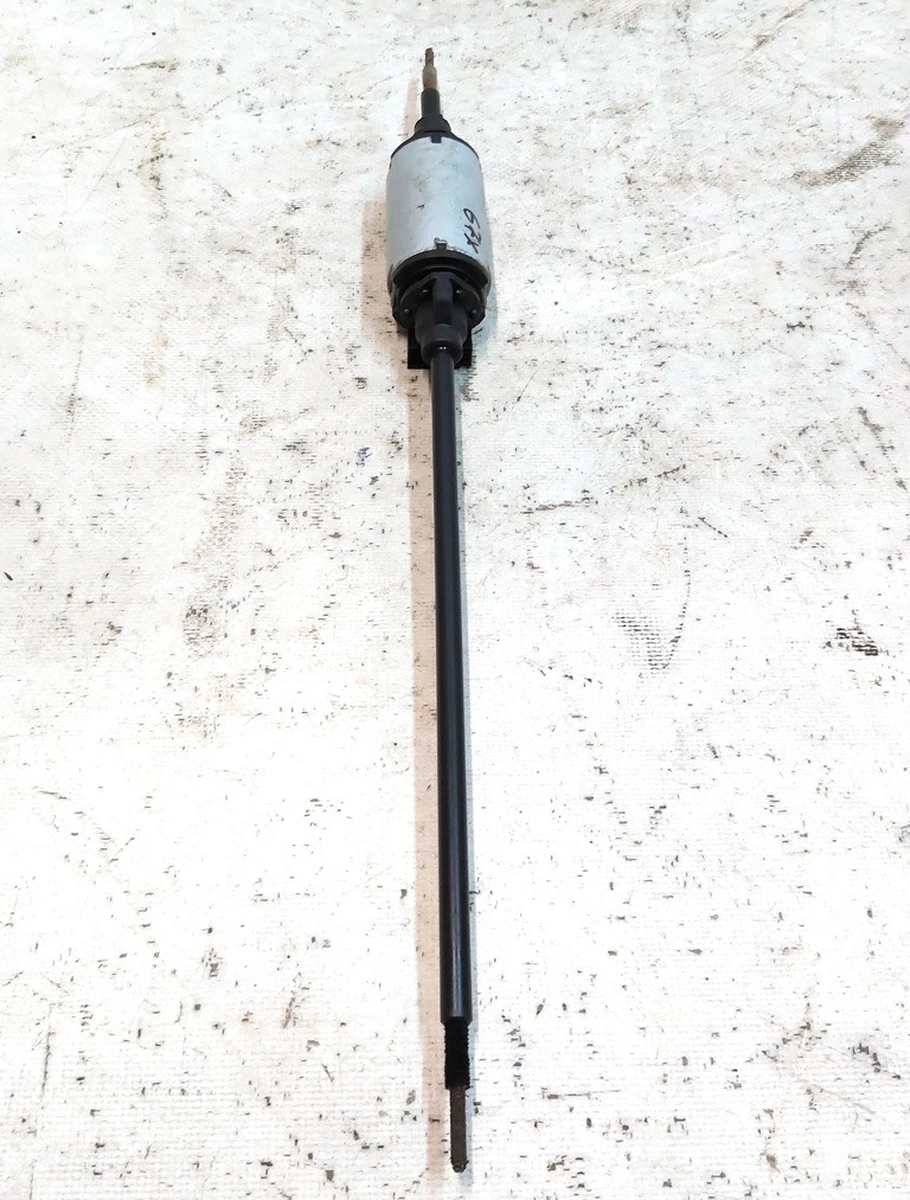 12 Мотор механізму регулювання положення нижньої частини сидіння 1-го ряду в зборі з пошкодженням Tesla model 3, model Y 1107103-00-H