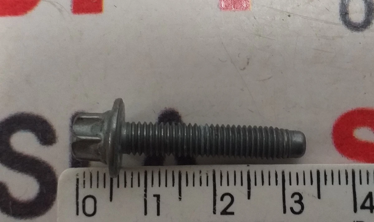 9 Болт TE M5X30 [88] ZN MAT Tesla Model 3 1119981-00-A