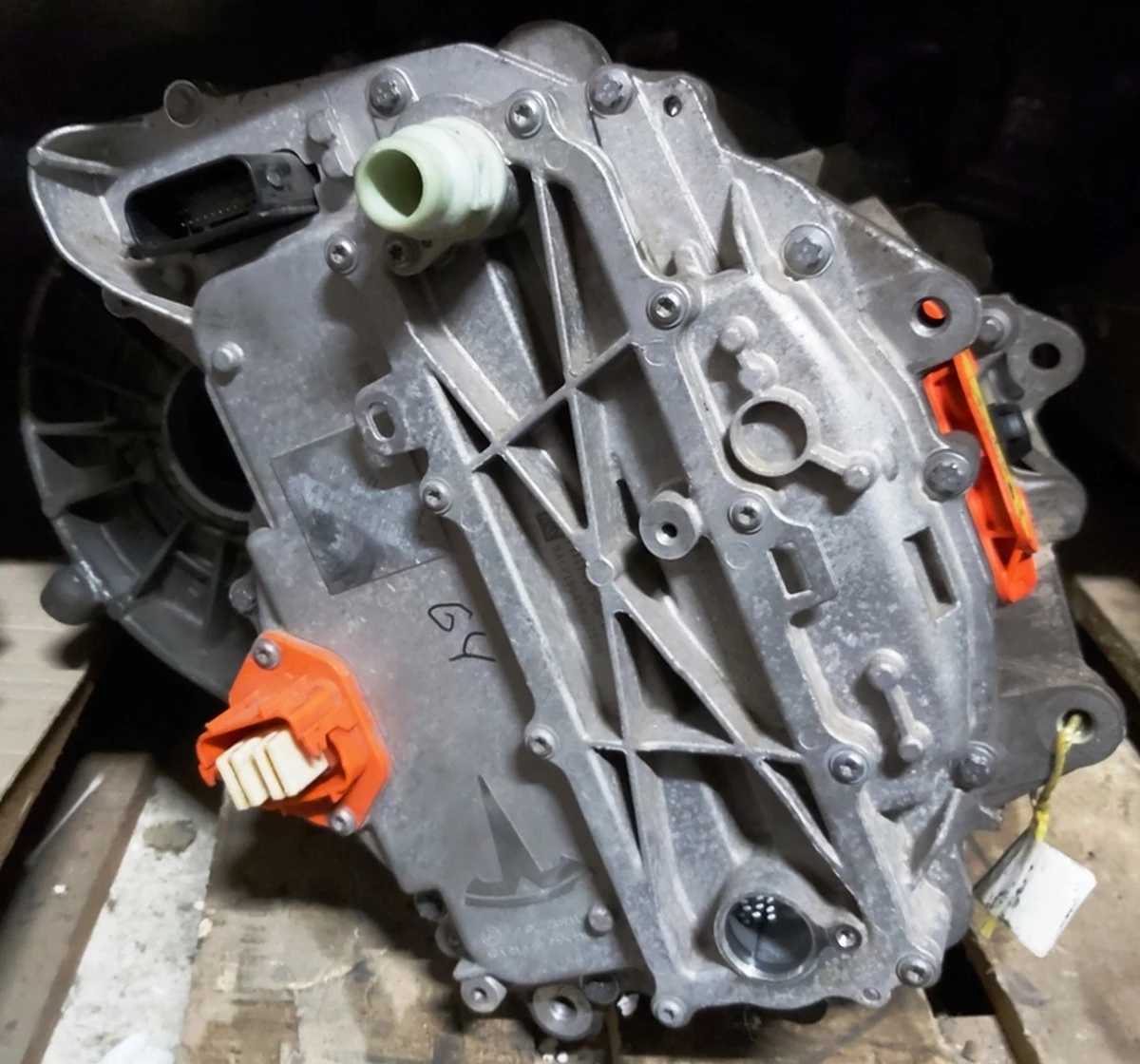 1 Мотор передній у зборі без штуцера інвертора Tesla model 3, model Y 1120960-00-F