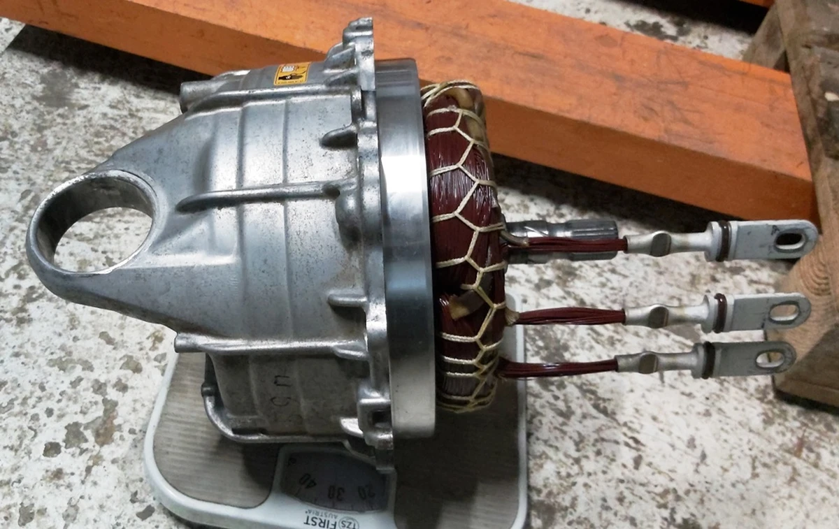 4 Мотор передний (статор-ротор) без резольвера Tesla Model 3 1120960-00-F