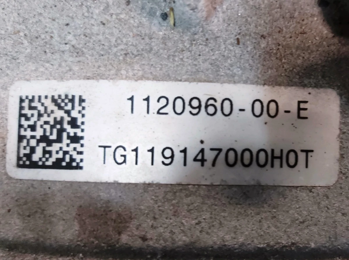 1 Мотор передній у зборі Tesla model 3, Y 1120960-00-E