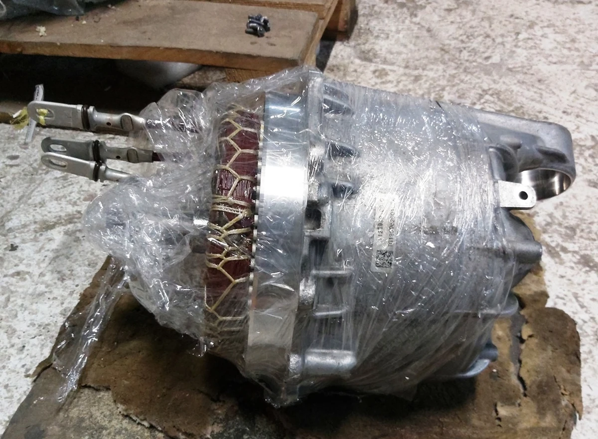 1 Rear motor MOSFET (rotor-stator) Tesla model 3, model Y 1120980-00-G