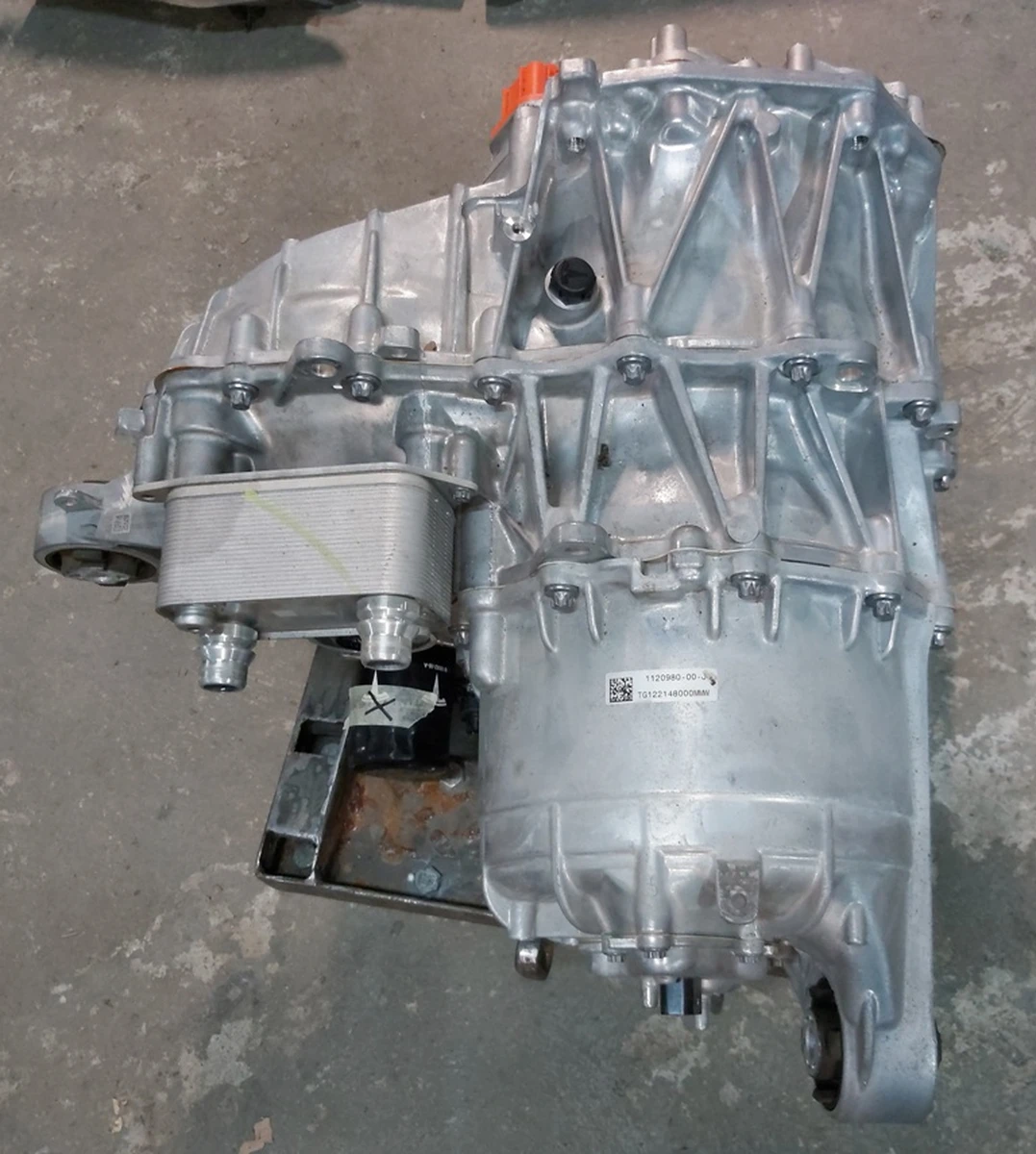 Мотор задний 1120980 MOSFET PERFORMANSE без инвертора, штуцеров, маслянного фильтра Tesla model 3, model Y 1120980-00-J