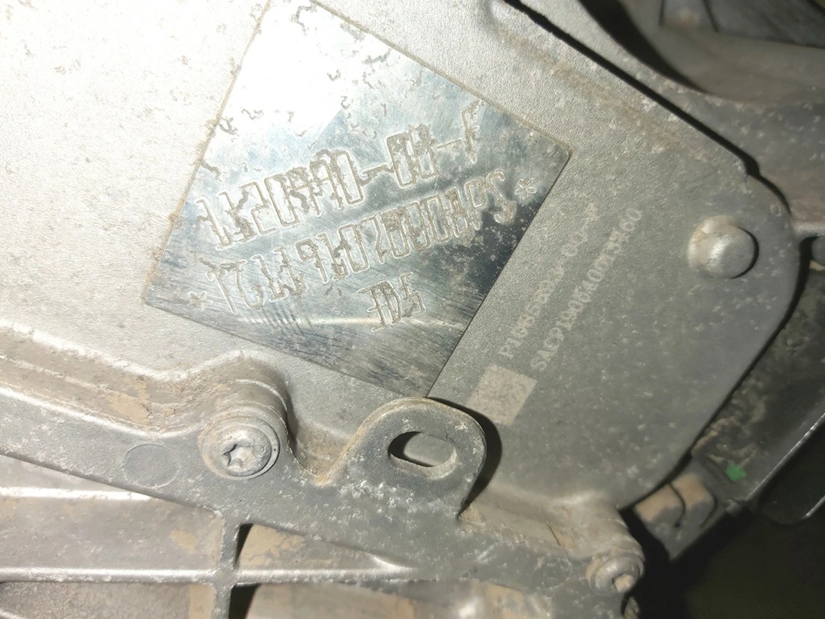 Мотор задній 3DU - LOW CURRENT в сборе Tesla model 3 1120990-00-F