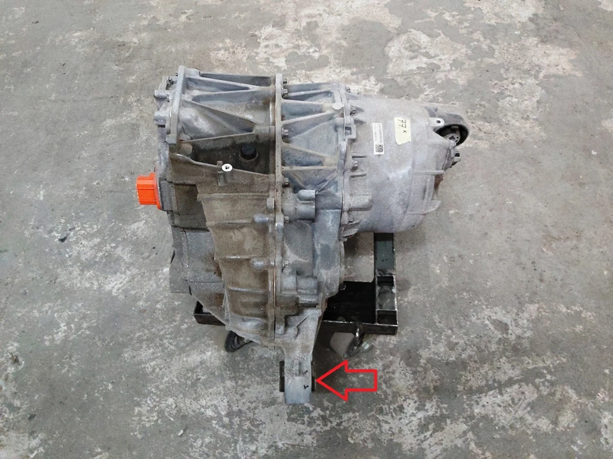 1 Мотор задний 3DU LOW CURRENT без теплообменника,масляных фильтра,насоса,штуцеров Tesla Model 3, Model Y 1120990-00-J