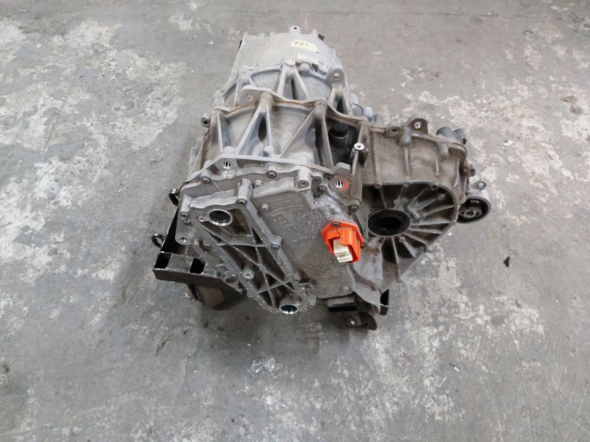 1 Мотор задний 3DU LOW CURRENT без теплообменника,масляных фильтра,насоса,штуцеров Tesla Model 3, Model Y 1120990-00-J