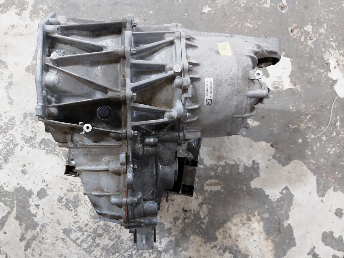 1 Мотор задній 3DU-LOW CURRENT в зборі Tesla model 3 1120990-00-H