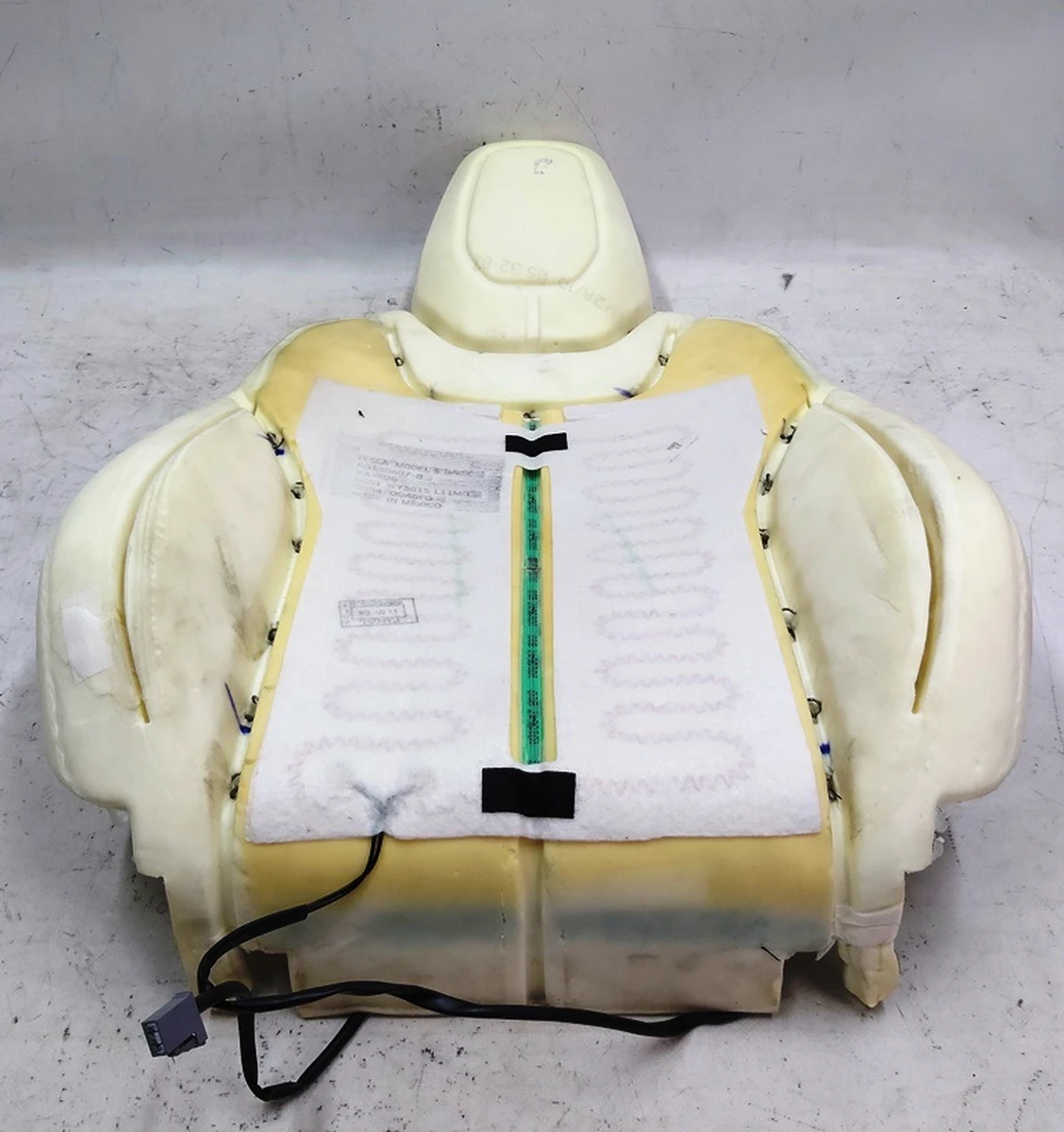 2 Пінний наповнювач спинки пасажирського сидіння з підігрівом GEN1 Tesla model S 1058006-02-B